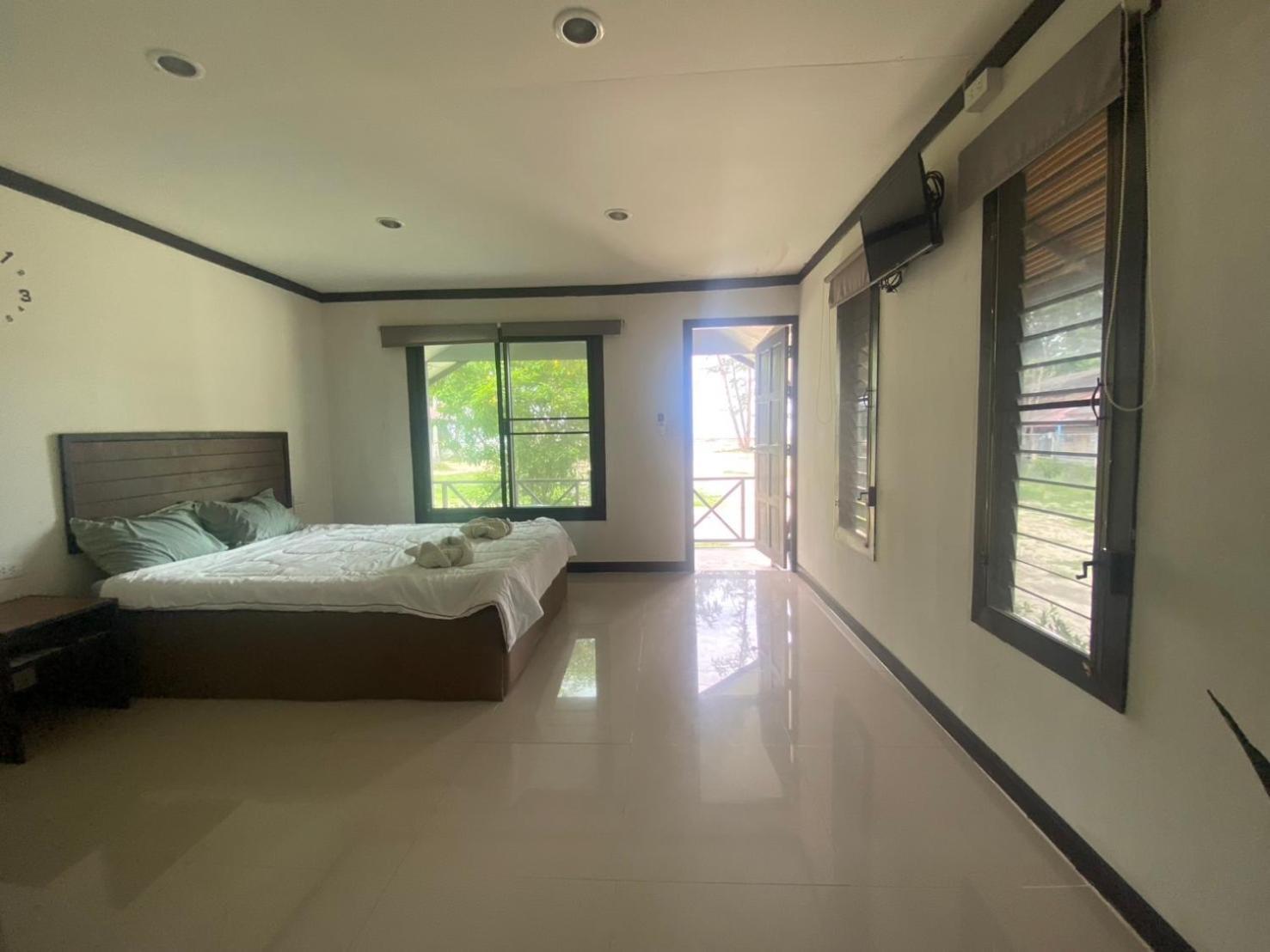 Phangan Chalet Bungalow & House Chaloklum Exterior photo